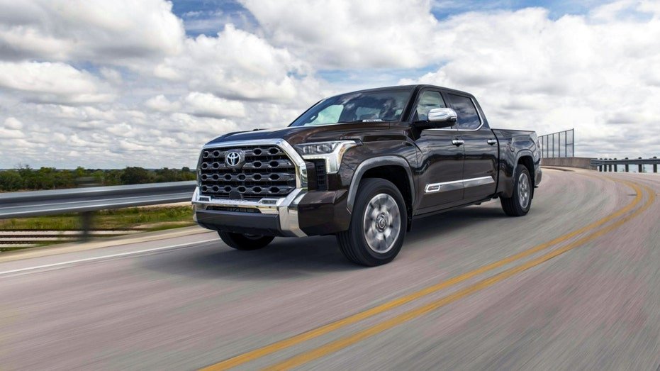 A Toyota Tundra pickup truck.
