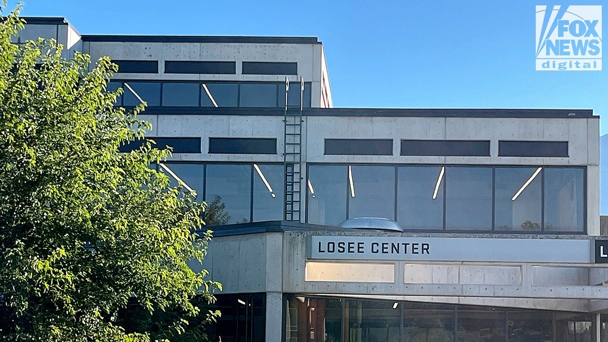 Ladder and rooftop ledge leading to the roof of the Loose Center at Utah Valley University