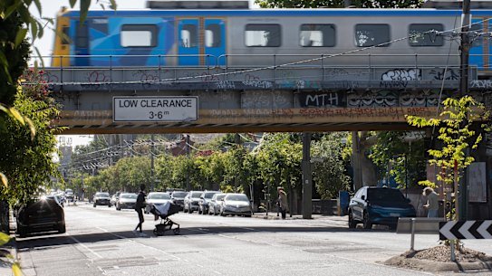 A train crosses over Inkerman Road in East St Kilda.