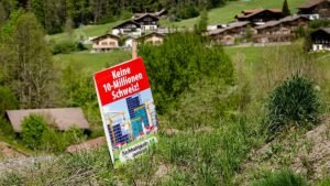 Swiss vote ‘No’ on proposal to cap population at 10 million by 2050 Swiss vote ‘No’ on proposal to cap population at 10 million by 2050