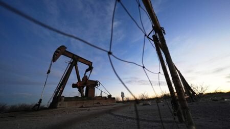 Eleven EU countries urge methane rules pause amid energy security woes