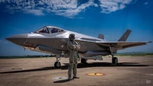 ‘Hussarz’ roar over Poland as first F-35s officially enter service ‘Hussarz’ roar over Poland as first F-35s officially enter service
