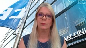 Video. AC should be prioritised for the elderly and vulnerable, expert says