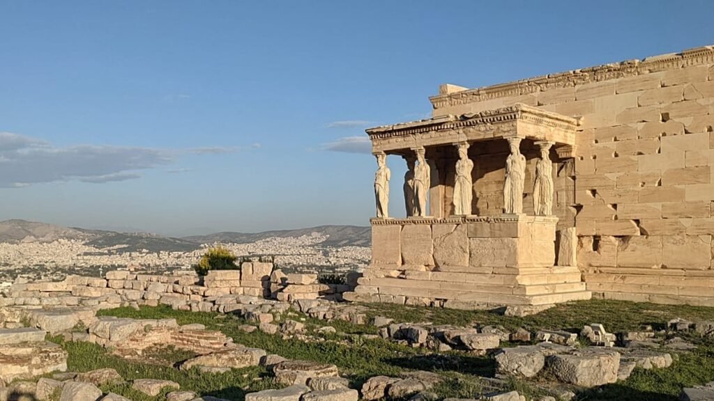 Greece, Spain and Italy drive surge in summer travel demand Greece, Spain and Italy drive surge in summer travel demand