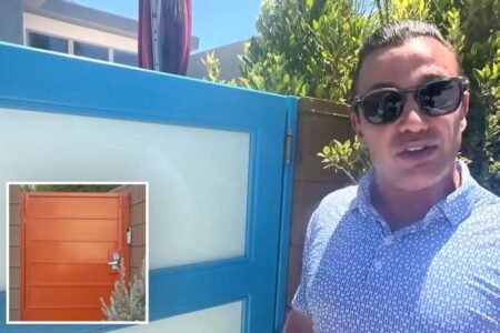 World’s pettiest fight breaks out on wealthy Palm Springs street as homeowner fights back World’s pettiest fight breaks out on wealthy Palm Springs street as homeowner fights back
