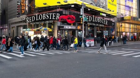 Red Lobster to close Times Square restaurant after more than 20 years