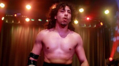 Rising pro wrestler Robert Martyr dishes on journey to the ring, upcoming event and wild travel story