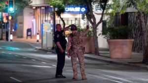 Bakersfield, California bank hostage standoff enters second day without resolution