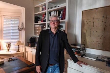 Media mogul Bruce McWilliam wades into fight over Paddington development