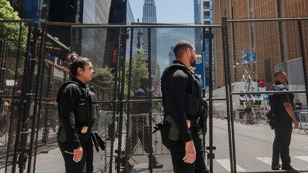 Secret Service, TSA and NYPD transform Madison Square Garden into fortress for Trump’s NBA Finals visit Secret Service, TSA and NYPD transform Madison Square Garden into fortress for Trump’s NBA Finals visit