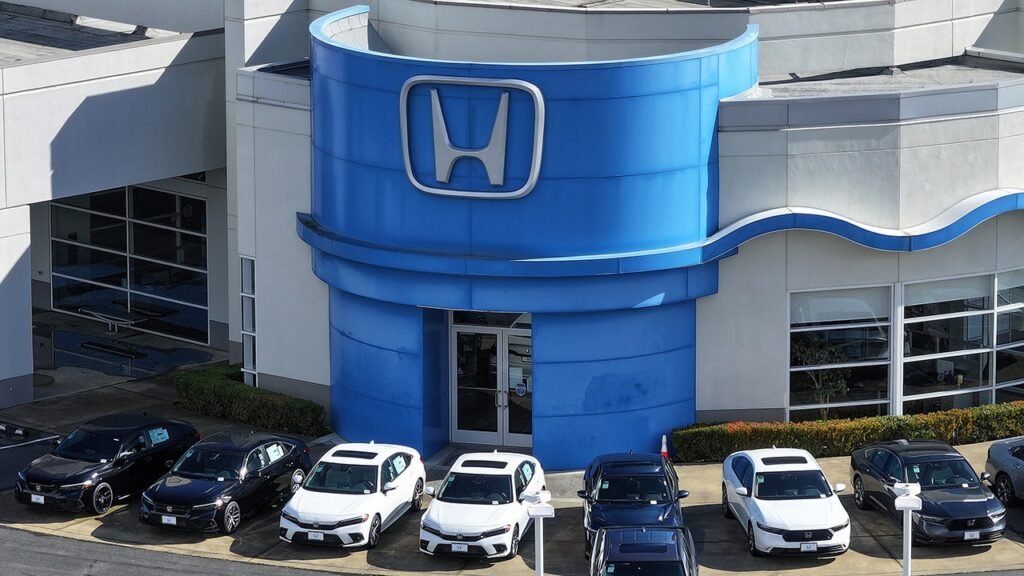 Honda recalls more than 880,000 vehicles over rear suspension failure risk Honda recalls more than 880,000 vehicles over rear suspension failure risk