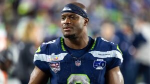 Super Bowl MVP Kenneth Walker misses Seahawks’ ring ceremony after signing M deal with Chiefs Super Bowl MVP Kenneth Walker misses Seahawks’ ring ceremony after signing M deal with Chiefs