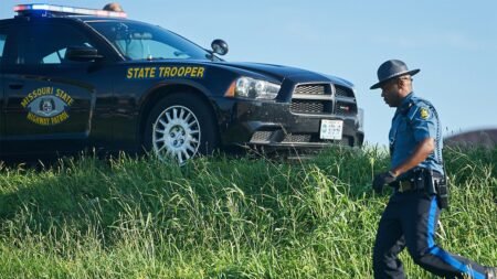 11 skydivers, one pilot killed in Missouri plane crash near airport 11 skydivers, one pilot killed in Missouri plane crash near airport