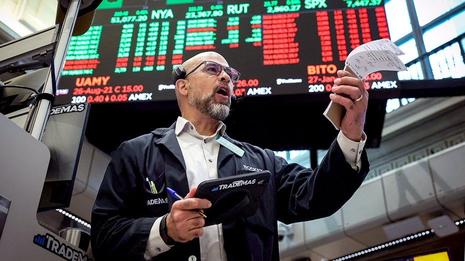 A trader at the NYSE.