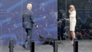 WATCH: Would-be second-term President Biden left searching for family on stage after Obama Center opening WATCH: Would-be second-term President Biden left searching for family on stage after Obama Center opening