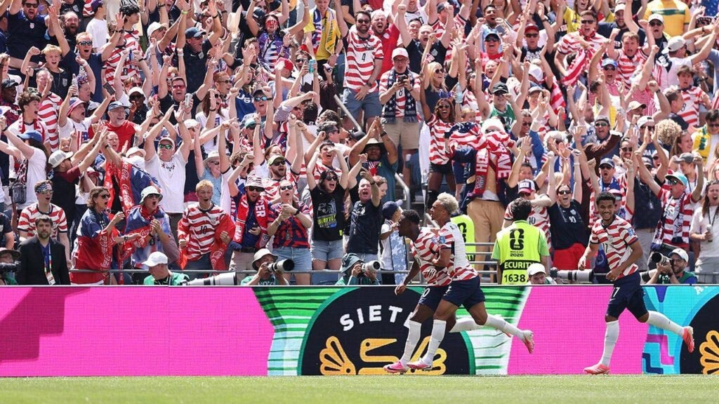 USA clinches first place in World Cup group after Paraguay’s win over Turkey seals favorable bracket path USA clinches first place in World Cup group after Paraguay’s win over Turkey seals favorable bracket path
