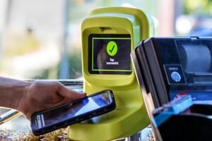 How to use bankcards and smartphones on Melbourne trams starting Sunday How to use bankcards and smartphones on Melbourne trams starting Sunday