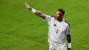 Curacao goalie makes 15 saves as squad picks up first World Cup point Curacao goalie makes 15 saves as squad picks up first World Cup point