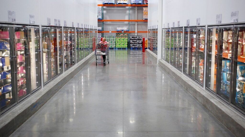 Costco adds frozen Greek yogurt cups from brand customers call ‘top tier’ Costco adds frozen Greek yogurt cups from brand customers call ‘top tier’