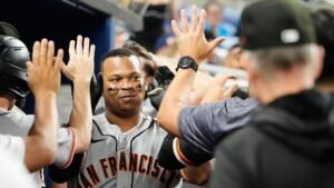 Giants’ Rafael Devers expresses frustration with pinch-run decision amid one-run loss to Marlins Giants’ Rafael Devers expresses frustration with pinch-run decision amid one-run loss to Marlins