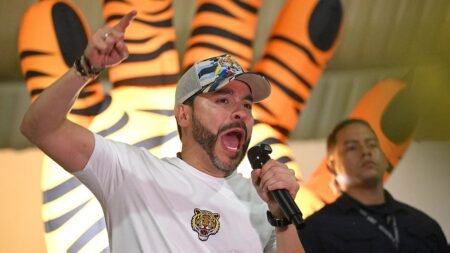 Trump says Colombia’s ‘El Tigre’ will be a ‘great president’ as socialist opponent launches legal challenge
