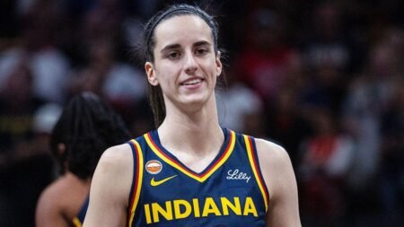 Caitlin Clark torches officials after Fever star receives technical foul for ‘clapping’: ‘Just ridiculous’