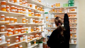 US shoulders disproportionate cost of new medications, report finds US shoulders disproportionate cost of new medications, report finds