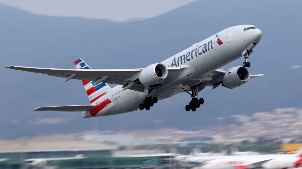 Air traffic control audio captures tense moment two planes nearly collided at Boston Logan Airport Air traffic control audio captures tense moment two planes nearly collided at Boston Logan Airport