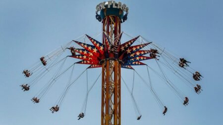 Georgia Six Flags riders temporarily left dangling high in the air due to ‘technical delay’ Georgia Six Flags riders temporarily left dangling high in the air due to ‘technical delay’