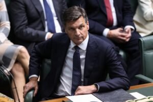 Karl Stefanovic, Nine to part ways after Tommy Robinson podcast; teals Zali Steggall, Allegra Spender to form Community Strong Australia party; ASIO boss Mike Burgess criticises terror threat system