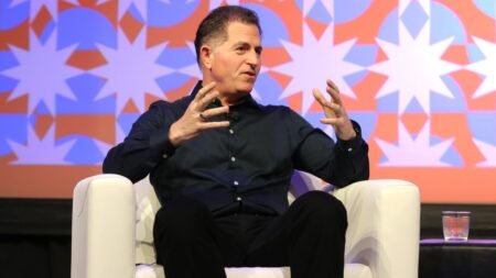 Dell shareholders approve legal move from Delaware to Texas