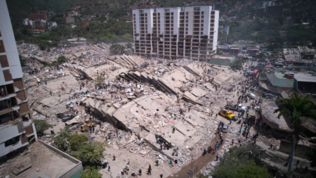 Venezuelan earthquake death toll hits at least 920 as US rescuers race against critical survival window