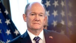Top Democrat lawmaker suffers minor injuries in Delaware car crash