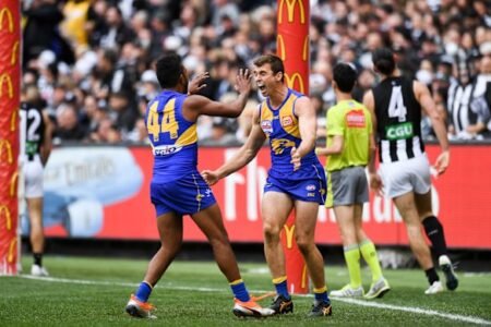 West Coast Eagles premiership star Jamie Cripps retires from AFL after 277 games