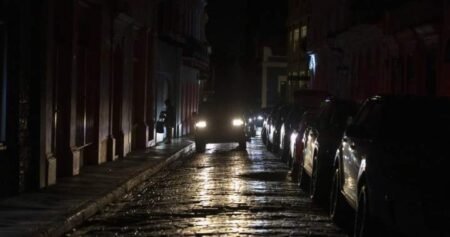 Are headlights too bright? Nearly 380K Canadians told Ottawa their answer Are headlights too bright? Nearly 380K Canadians told Ottawa their answer
