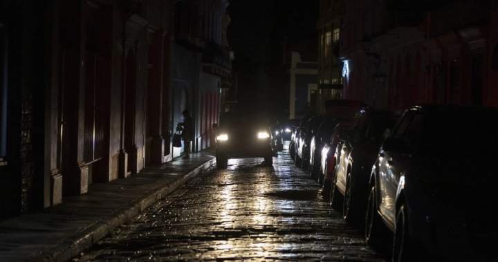 Are headlights too bright? Nearly 380K Canadians told Ottawa their answer Are headlights too bright? Nearly 380K Canadians told Ottawa their answer