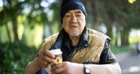 ‘Time all blurs’: Senior’s journey from Shanghai art teacher to homeless in B.C. park ‘Time all blurs’: Senior’s journey from Shanghai art teacher to homeless in B.C. park