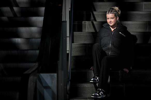 Melbourne teenager Lauren Linton says bullying on social media was common among girls when she was 12.