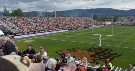 Touchdown Kelowna brings sold-out crowd and economic boost