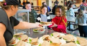 Nova Scotia school lunch program expanding to high schools this fall Nova Scotia school lunch program expanding to high schools this fall