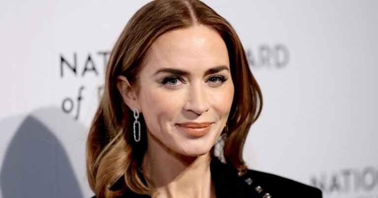 Emily Blunt’s Beautiful, ‘Blood Red’ Manicure Is Due to a Drugstore Nail Polish Emily Blunt’s Beautiful, ‘Blood Red’ Manicure Is Due to a Drugstore Nail Polish