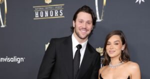 Hailee Steinfeld and Josh Allen’s Relationship Timeline: From Sushi Dates to Parenthood Hailee Steinfeld and Josh Allen’s Relationship Timeline: From Sushi Dates to Parenthood