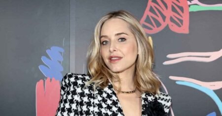Jenny Mollen Faces Backlash Over Photos With 12-Year-Old Son: Controversy Explained Jenny Mollen Faces Backlash Over Photos With 12-Year-Old Son: Controversy Explained