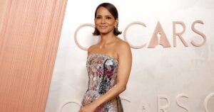 Halle Berry’s Sporty Sneakers Are the Comfy (and Chic) Summer Shoe Style We’re Copying STAT Halle Berry’s Sporty Sneakers Are the Comfy (and Chic) Summer Shoe Style We’re Copying STAT