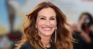 Hold the Jeans — Julia Roberts’ Denim Skirt Style Is the Chic Summer Alternative
