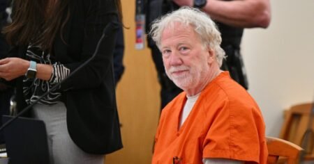 Timothy Busfield Asks Judge to Dismiss Grand Jury Indictment in Child Sex Abuse Case Timothy Busfield Asks Judge to Dismiss Grand Jury Indictment in Child Sex Abuse Case