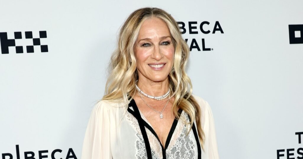 Sarah Jessica Parker’s Summer Sandal Style Makes Legs Look Model-Long, and It’s Only 