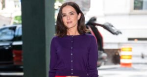 Move Over, Black! Zoey Deutch’s Bright Red Pants Are the Ultimate Summer Fashion Statement Move Over, Black! Zoey Deutch’s Bright Red Pants Are the Ultimate Summer Fashion Statement