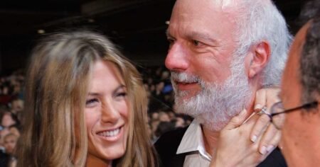 Jennifer Aniston Pays Tribute to ‘Father Figure’ James Burrows After TV Icon’s Death Jennifer Aniston Pays Tribute to ‘Father Figure’ James Burrows After TV Icon’s Death