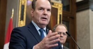 Liberals dismiss ‘tinfoil hat’ privacy fears as lawful access bill passes Liberals dismiss ‘tinfoil hat’ privacy fears as lawful access bill passes